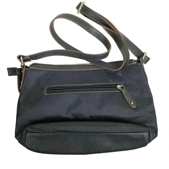 Chaps Black Nylon Shoulder Bag Purse Front Pockets Back Zipper Compartment - Picture 2 of 8